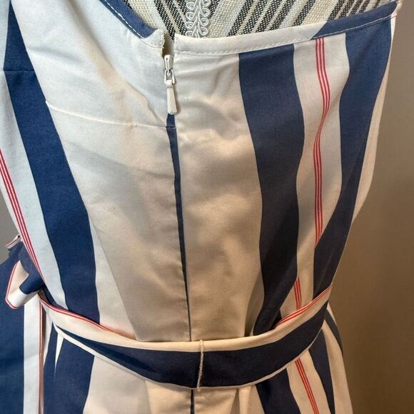 Banana Republic Americana Red white and blue striped Ruffle bottom dress 8 - Picture 5 of 9